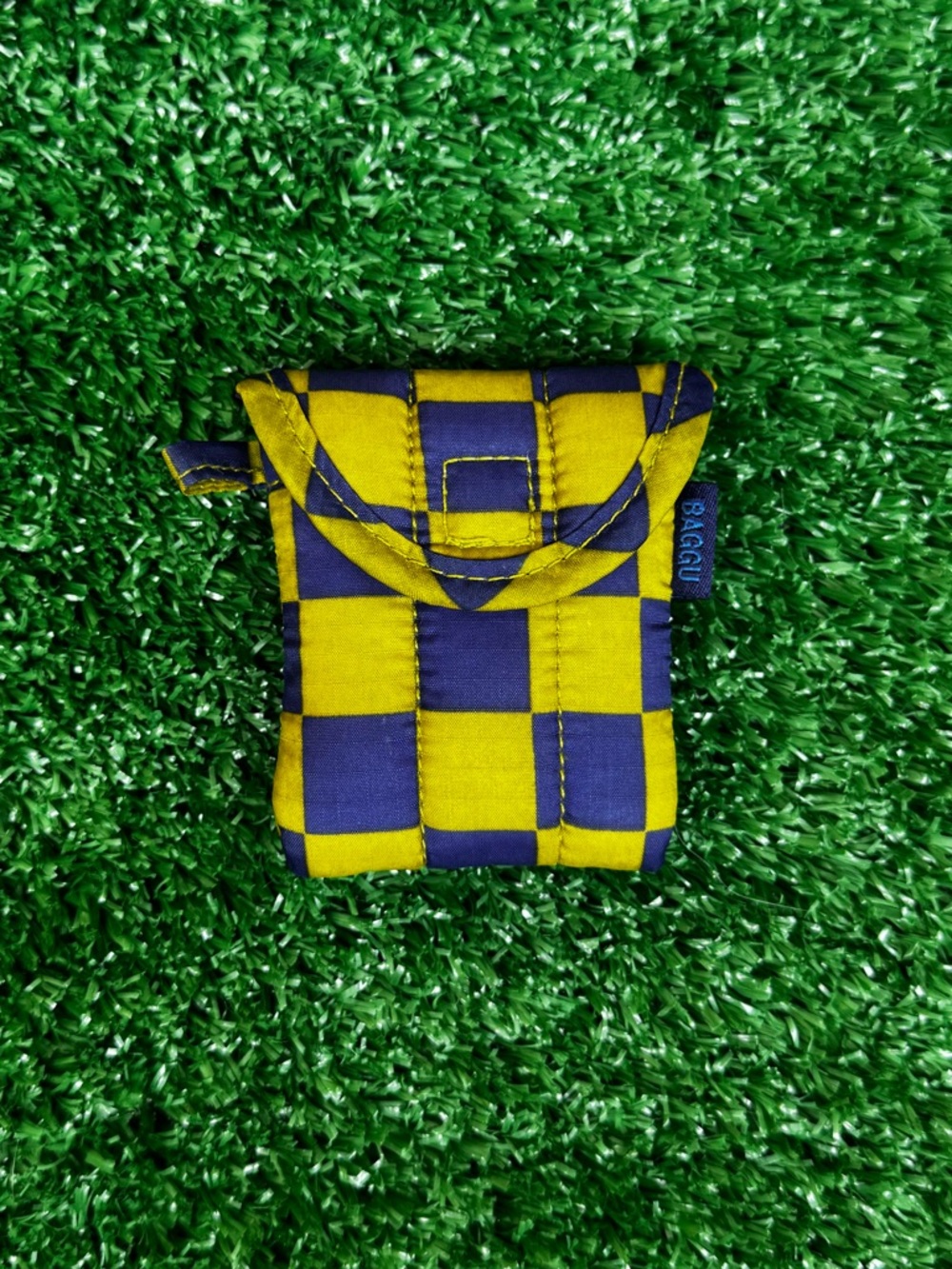 BAGGU Checkerboard Air-pod Pouch